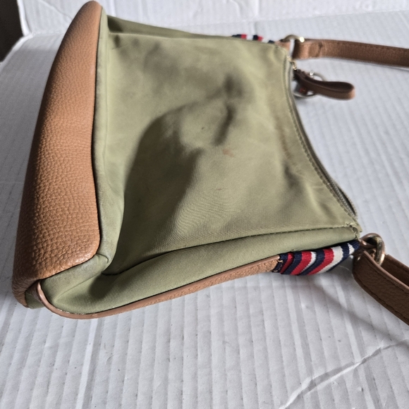 Tommy Hilfiger Green Crossbody Bag/Purse - Picture 3 of 15